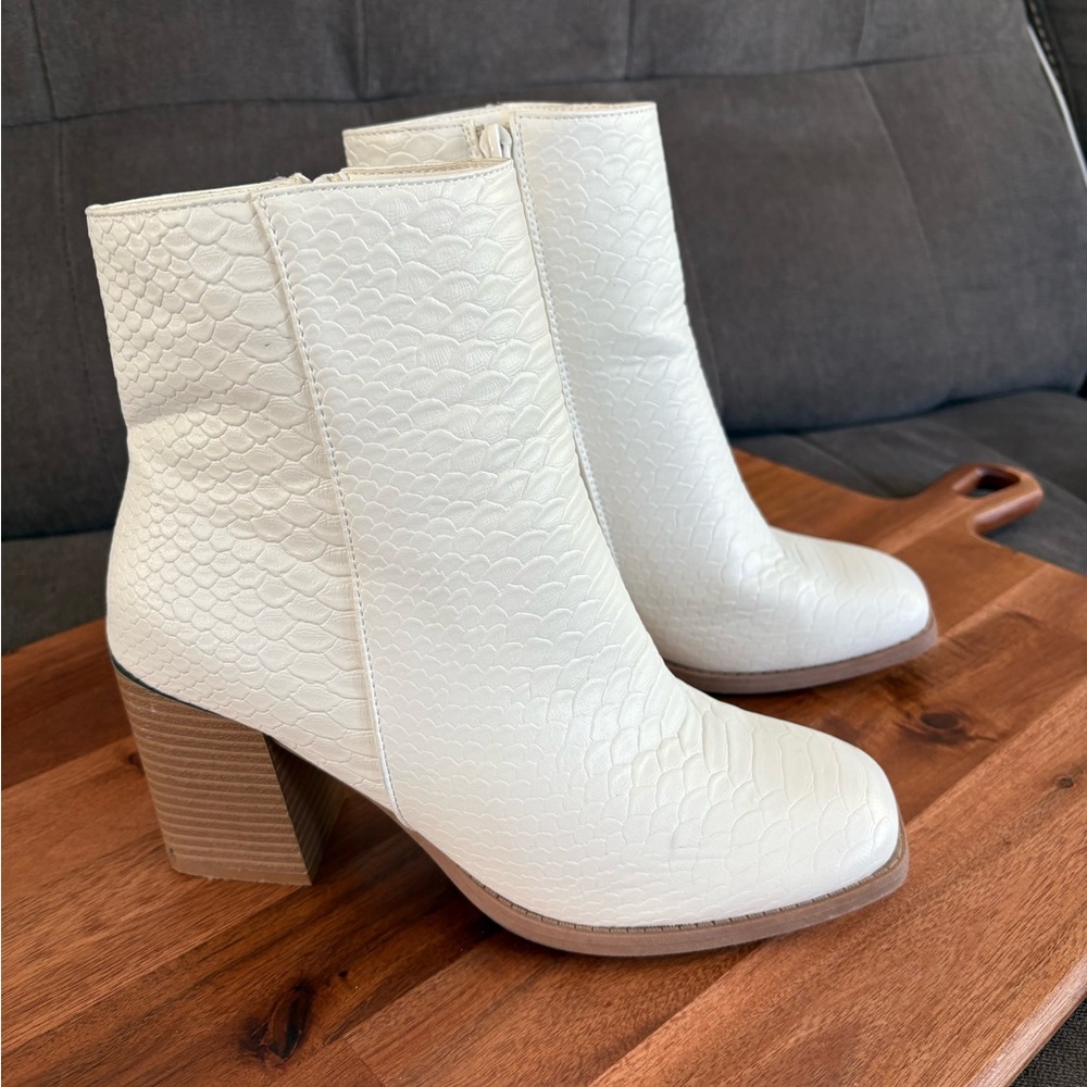 Altar'd State White Textured Ankle Booties Perfect for Game Day!